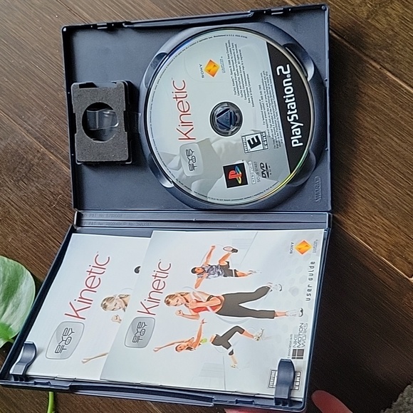 PS2 Kinetic - Picture 3 of 6